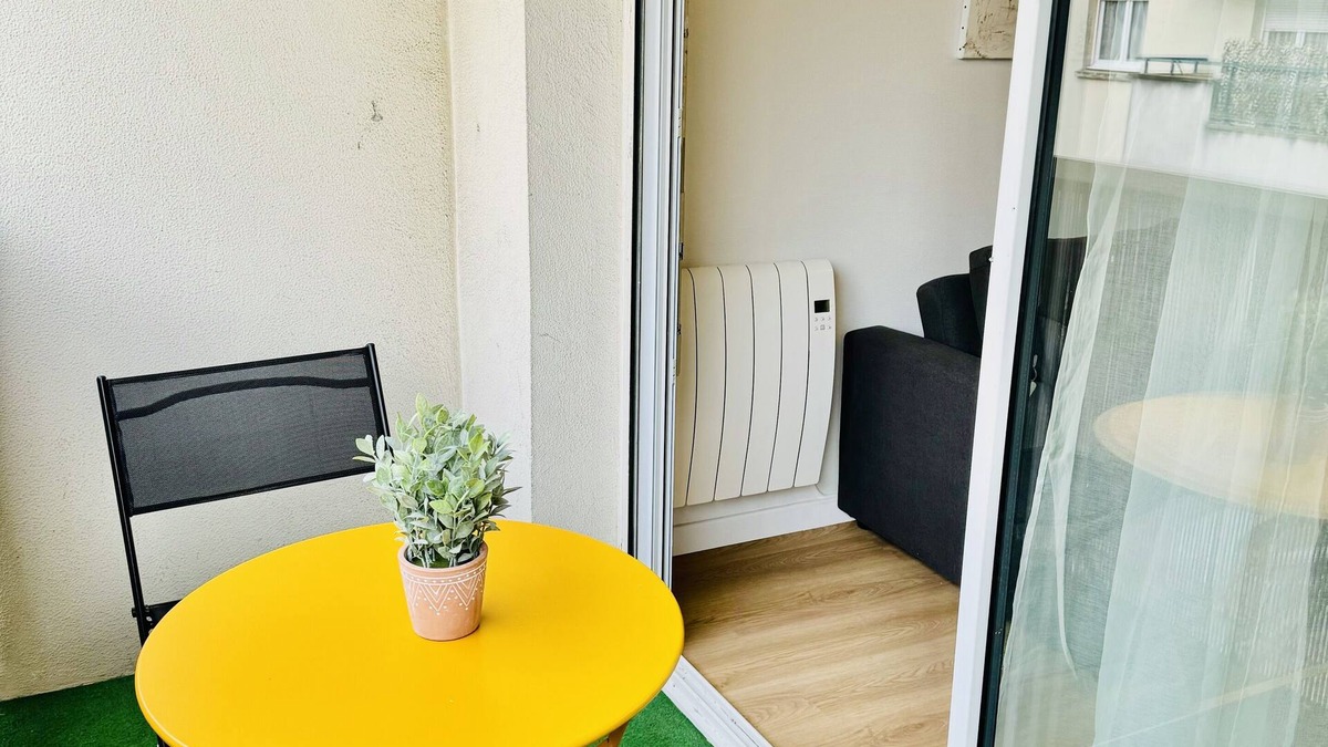 Pontault-Combault Apartment | Appartement 2 Pièces Entre Paris et Disney