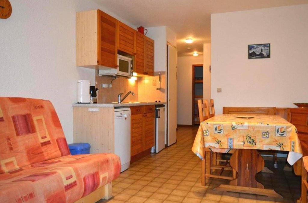 Le Chinaillon Apartment | Appartement 2 pièces cabine, 300m pistes/comm, mén. inclus, parking - FR-1-241-11