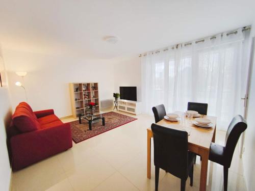 Louis Bertrand-Mirabeau-Semard Apartment | Appartement 2P à Ivry, aux portes de paris avec parking privé