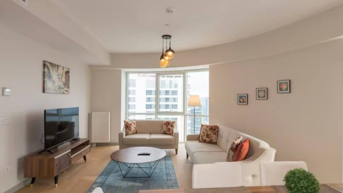 Umraniye Apartment | Appartement 34 EME Etage Avec VUE Magnifique Dans UNE Residence