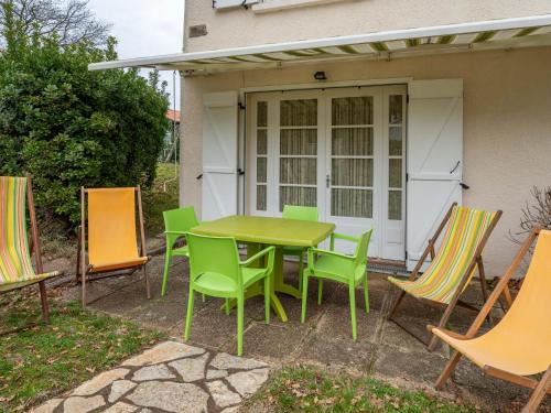 Mimizan Apartment | Appartement 4 pers, Pieds des Pistes Cyclables, Terrasse, BBQ, Proche Plages et Activités - FR-1-50-107