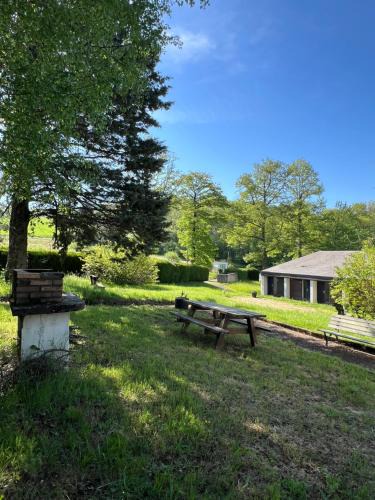 La Salvetat-sur-Agout Apartment | Appartement 6 pers vue jardin