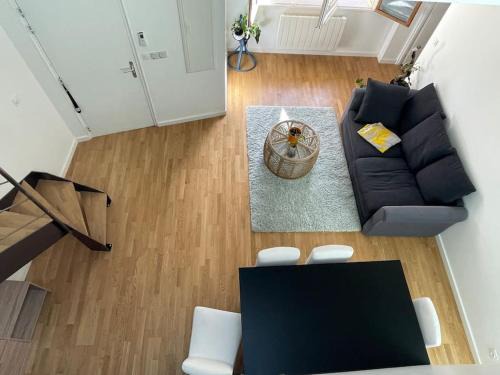 Saint-Vallier Apartment | Appartement atypique et fraîchement rénové
