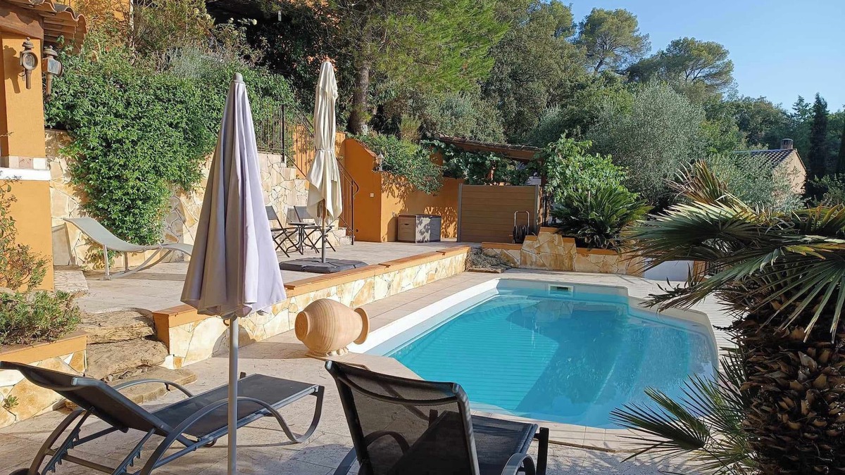 Evenos Apartment | Appartement au Calme de 50 m2 a Flanc de Colline
