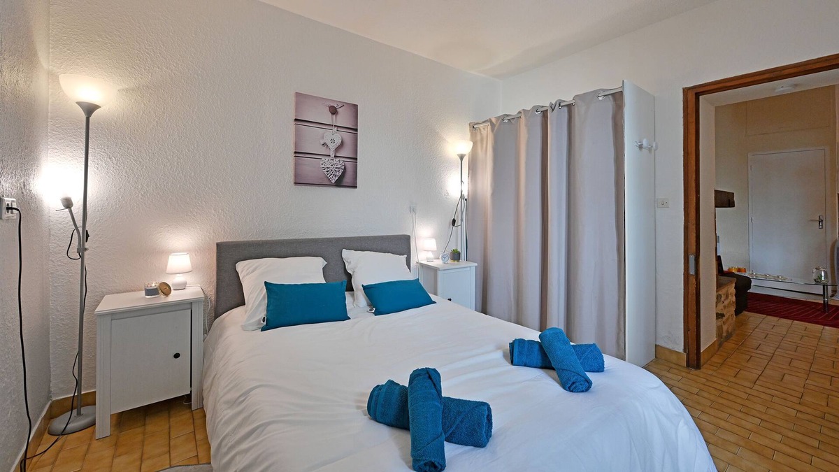 Nimes City Centre Apartment | Appartement au Calme en Plein Centre-ville