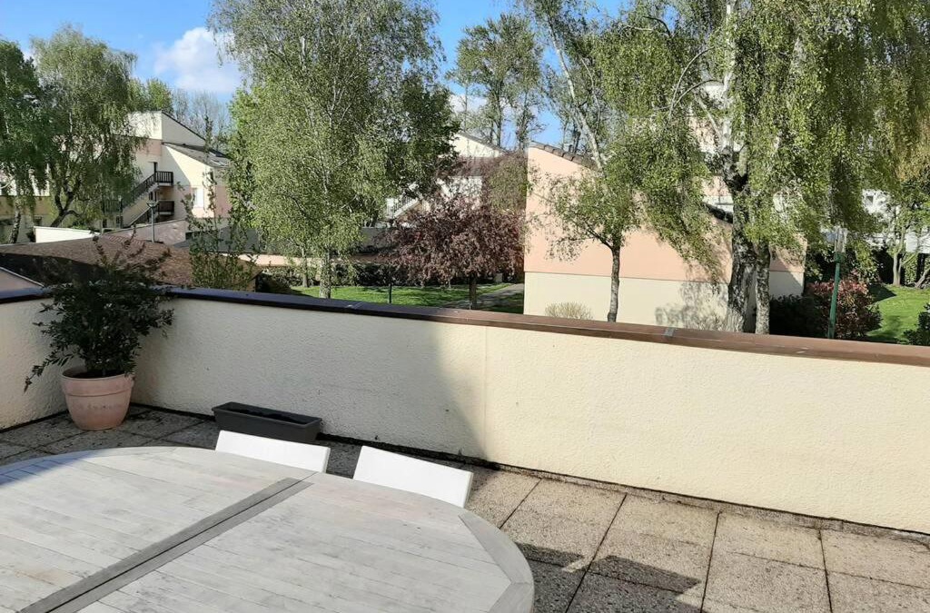 Chateau Apartment | Appartement au lac du chateau