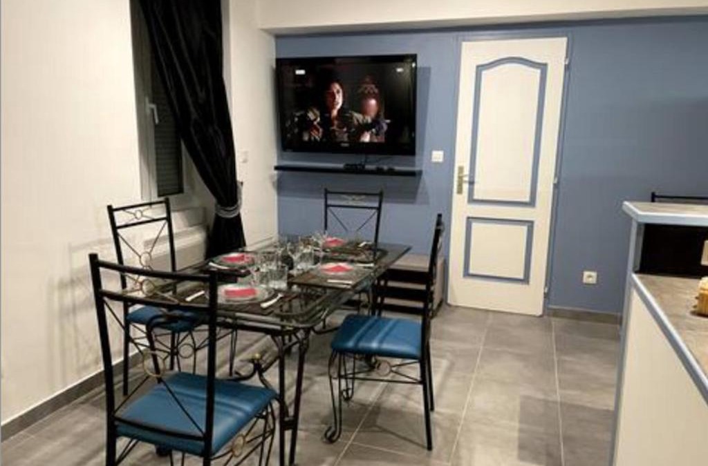 Vierzon Apartment | Appartement avec Parking Gratuit et Wifi