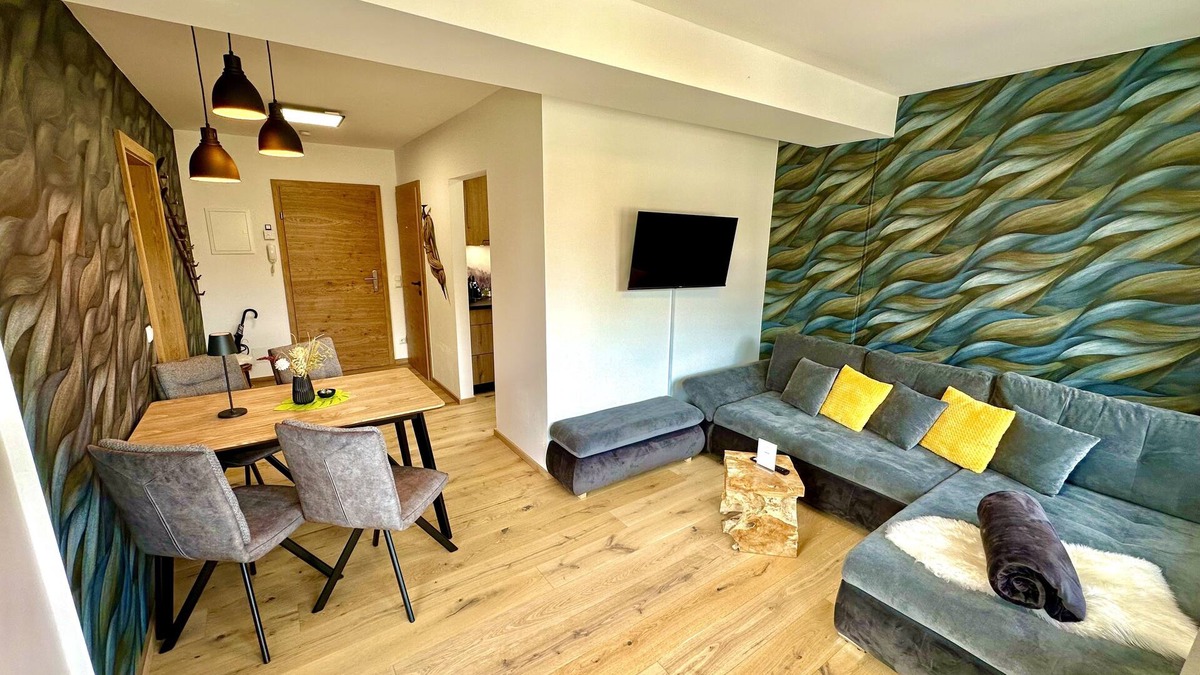 Ebensee Apartment | Appartement Bergmann - Gemütliches Appartement am Traunsee mit Terrasse