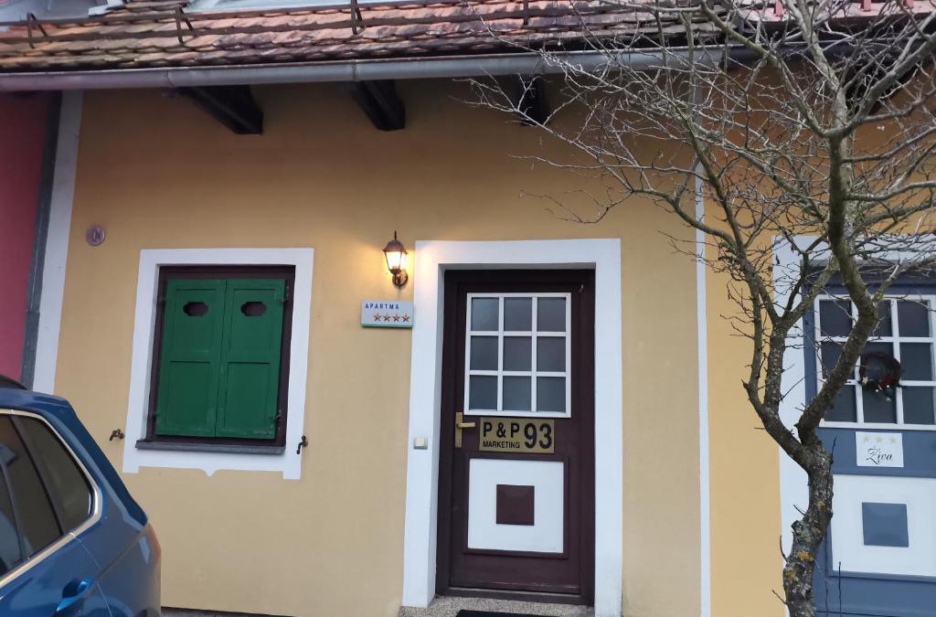 Terme Catez Apartment | Appartement Camp Terme Čatež P93