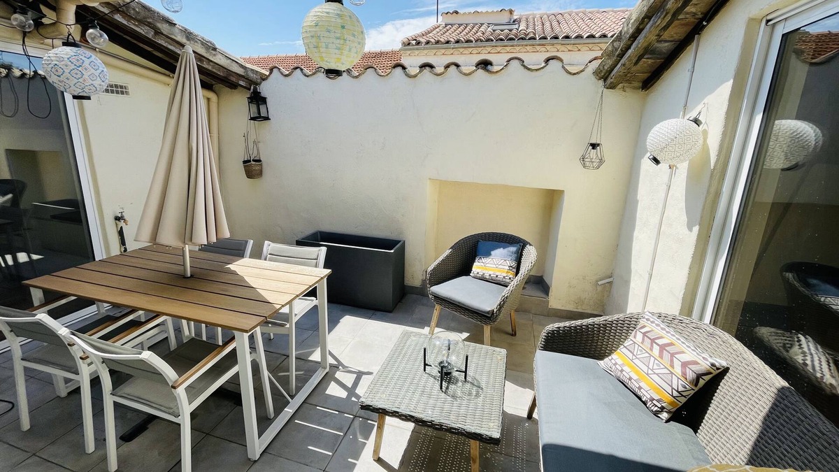Quartier Administrations Apartment | Appartement Centre-ville Avec Garage et Terrasse