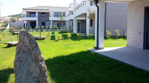 Olmeta-di-Tuda Apartment | Appartement charmant à Olmeta di Tuda avec piscine partagée