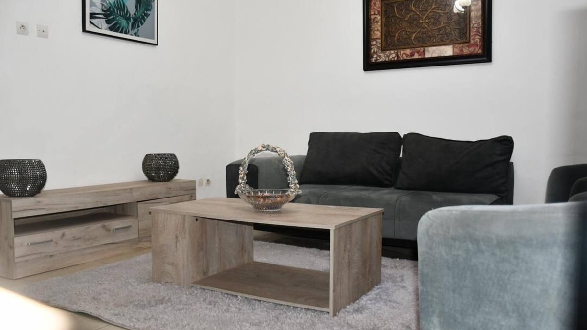 Yaounde Apartment | Appartement Chic et Chaleureux