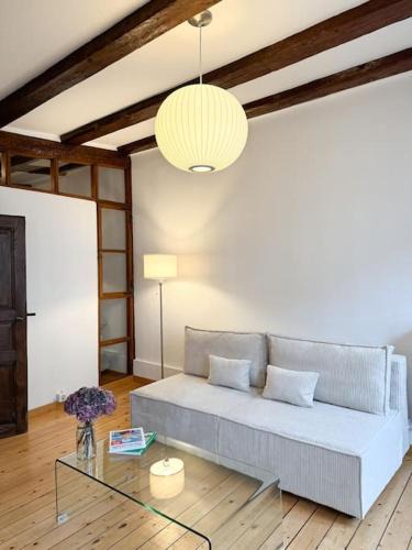 Poincare Apartment | Appartement cosy au centre-ville
