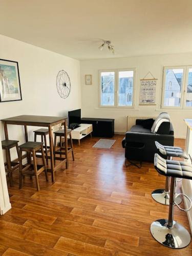 Saint-Nazaire Apartment | Appartement Escale Paquebot Confort et Élégance