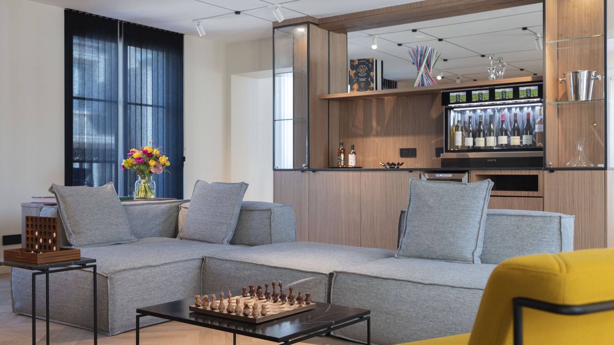 8th Arrondissement Apartment | Appartement Exclusif et Luxueux à 300m des Champs Elysées!