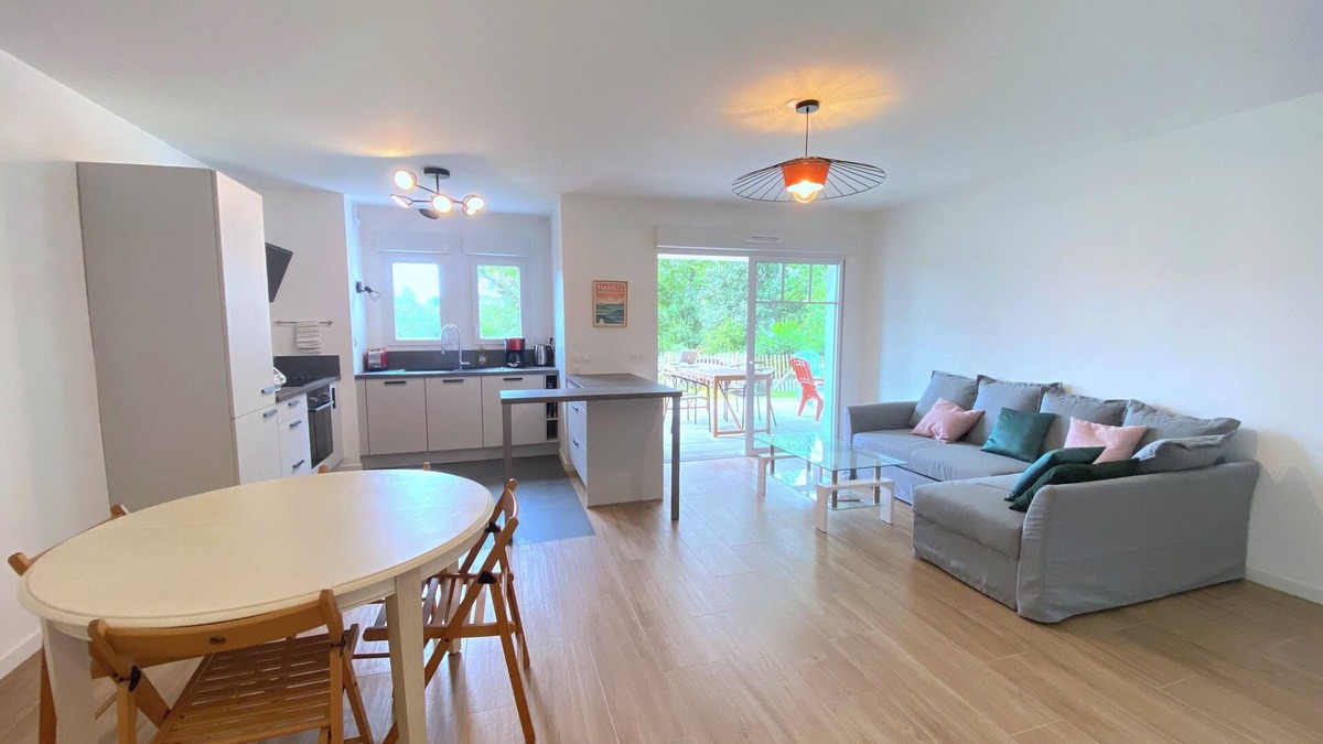Bassussarry Apartment | Appartement Familial Avec Jardin