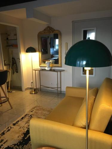 Sainte-Clotilde Centre Apartment | Appartement Flamboyant