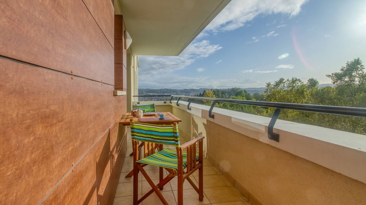 Brive-la-Gaillarde Apartment | ★ Appartement Douillet ★ Balcon-Terrasse ★ Garage