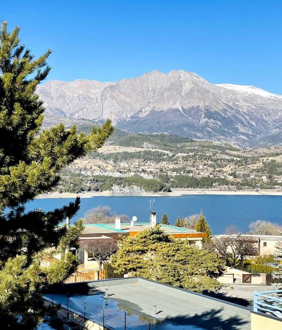 Savines-le-Lac Apartment | Appartement lumineux proche plage et parking