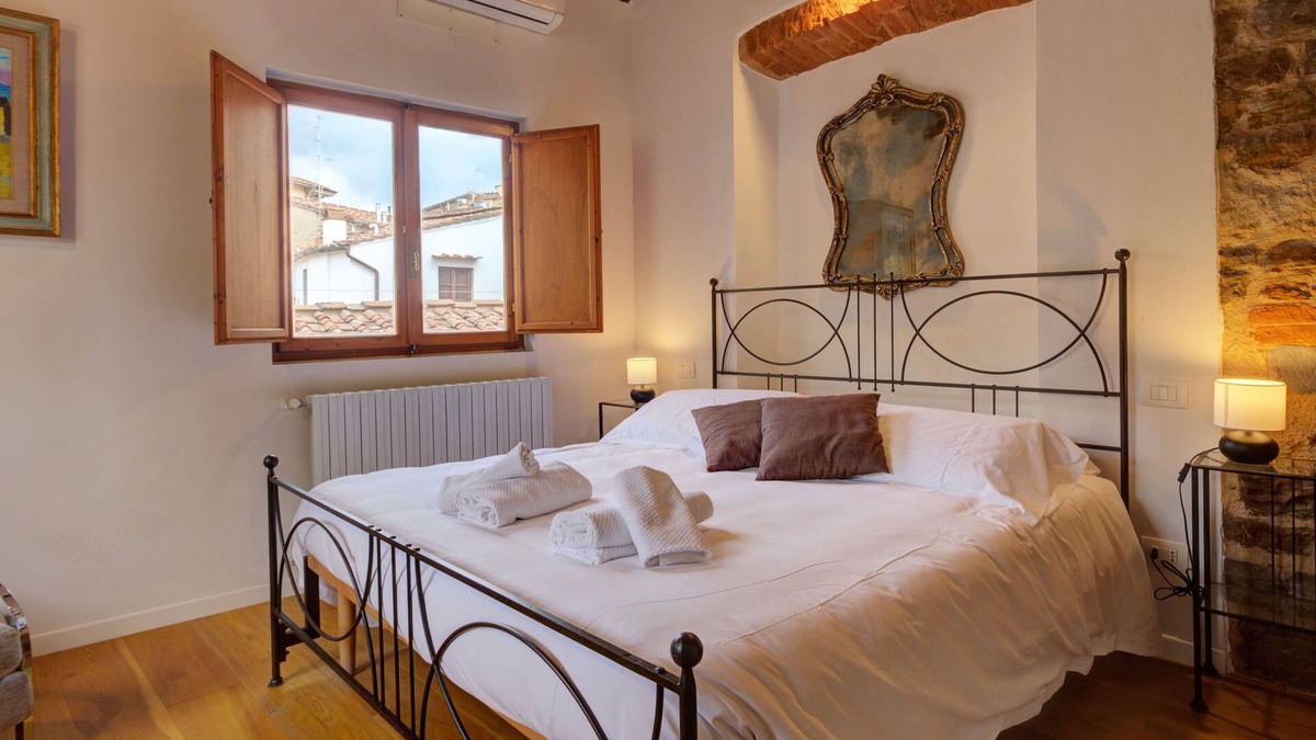 Oltrarno Apartment | Appartement Magique Dans L'ancienne Tour Proche du Ponte Vecchio