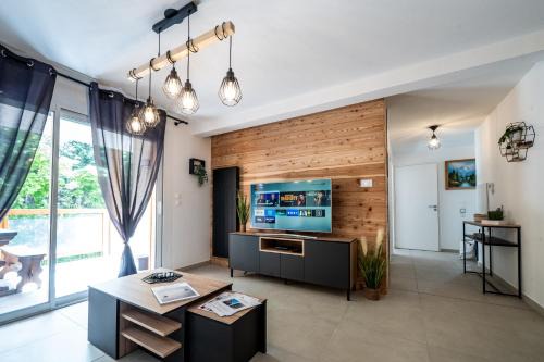 Briancon Apartment | Appartement Neuf à 50 m du Télécabine Prorel 4 personnes box ski et garage privé