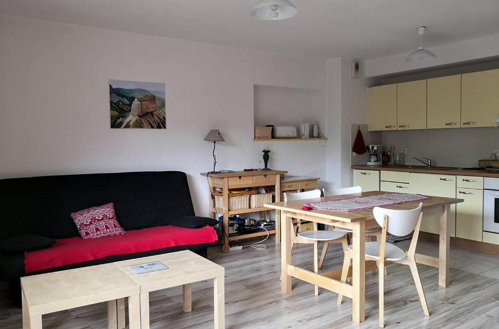 Villard-de-Lans Apartment | Appartement Pratique avec Balcon et Garage Privatif à Villard-de-Lans - FR-1-548-10