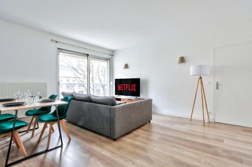 Jardin des plantes Apartment | Appartement Quartier Panthéon Free Netflix
