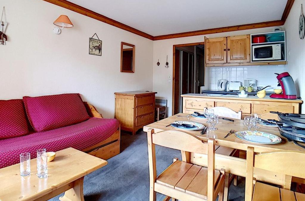 Les Bruyeres Apartment | Appartement skis aux pieds avec balcon exposé sud, 2 pièces, 4 pers., quartier animé des Bruyères - FR-1-344-904