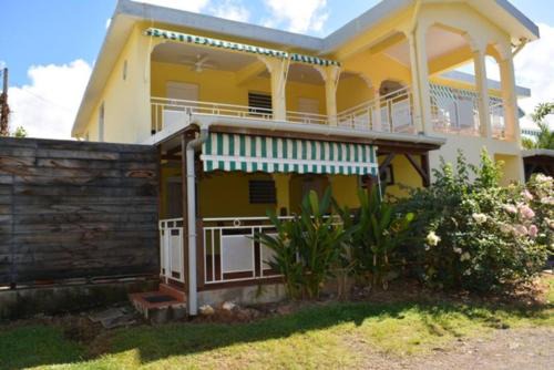 Sainte-Luce Apartment | Appartement spacieux a Sainte Luce avec piscine privee 100 m²