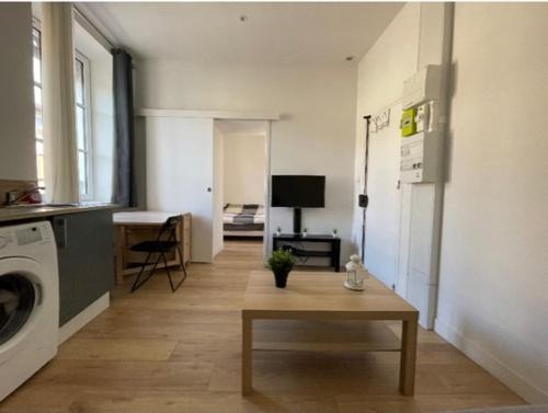 Saint-Genis-Laval Apartment | Appartement St Genis Laval Hyper centre