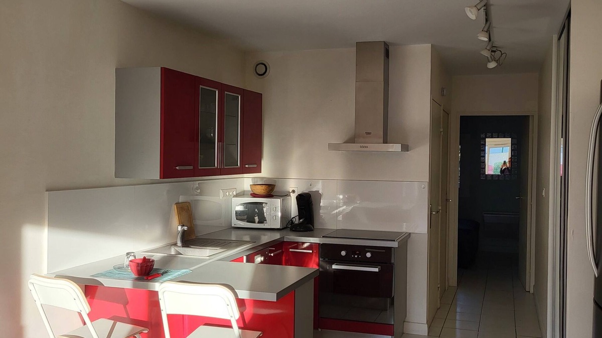 La Grande-Motte Apartment | Appartement T2 Avec Patio et Piscine au Bord du Golf