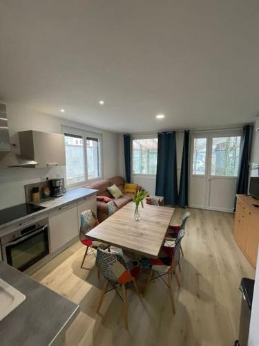 Saint-Priest Apartment | Appartement T3 avec jardin et véranda