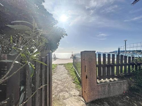 Les Lecques Apartment | Appartement T3 avec jardin, accès direct plage - FR-1-770-43