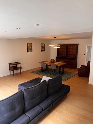 Geel Apartment | Appartement ' Tintin Travels'