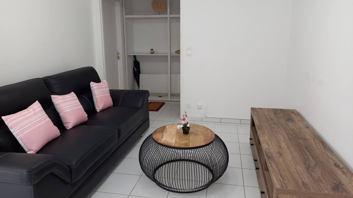 Pointe-a-Pitre Apartment | Appartement vue Mer, Idéal Pour Groupe, Proche Terminal de Croisière et Aéroport