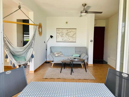 Pointe de la verdure Apartment | Appartement vue mer, piscine, dans quartier prisé de Gosier