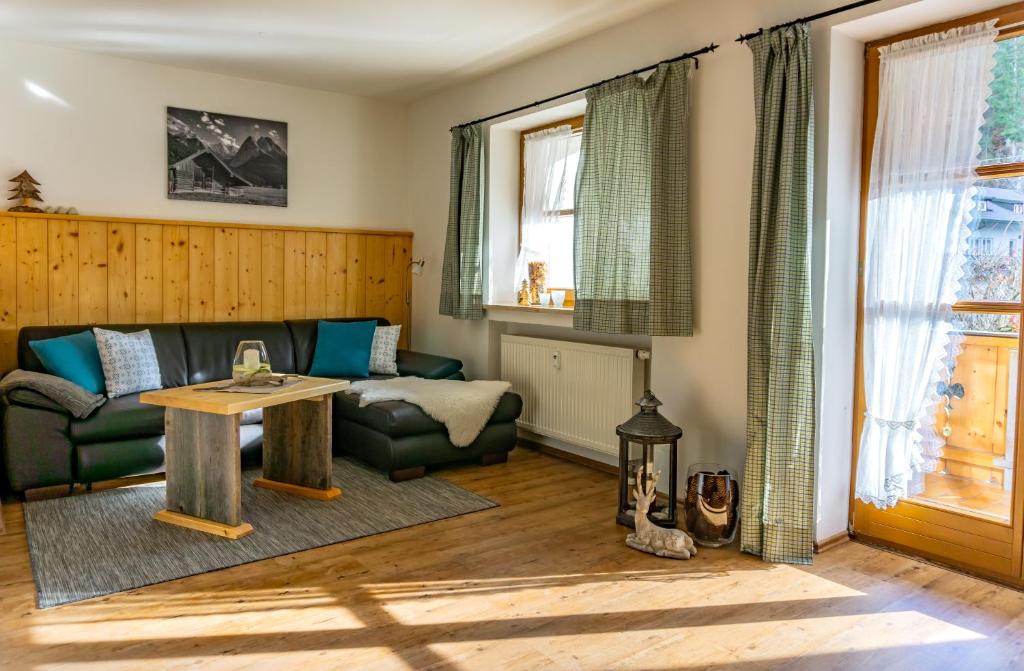 Hammersbach Apartment | Appartements Zugspitzdorf - Haus Wäger