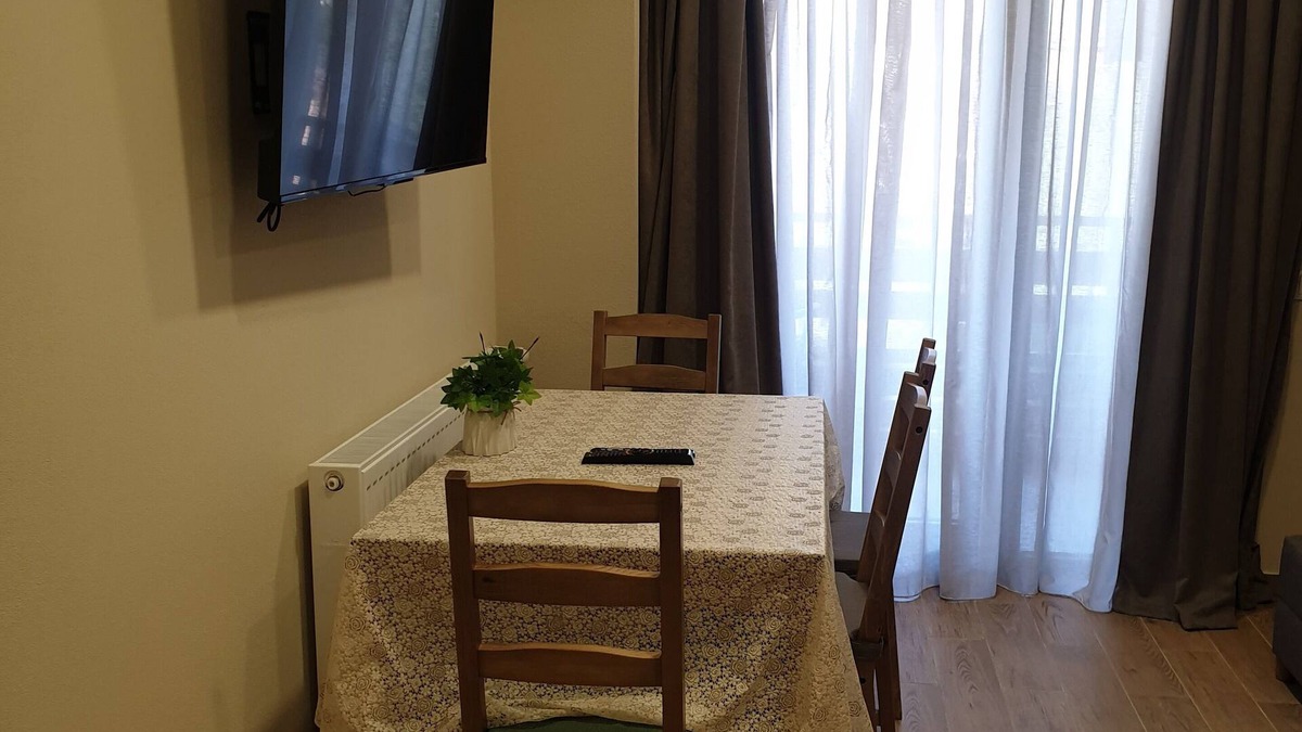 Bakuriani Apartment | Apparthotel Ambience in the mountains of Georgia w/fresh air and tasty food