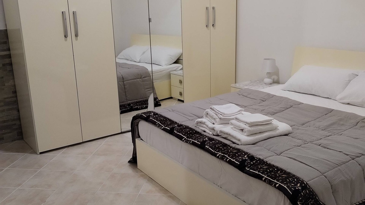Torre Angela Apartment | Appartment for small family with king bed, in Rome city, near metro station