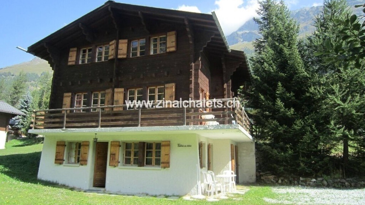 Zinal Apartment | Appartment in a chalet in Zinal - 2 bedrooms with 2 beds - living room - TV broadcasting - kitchen -