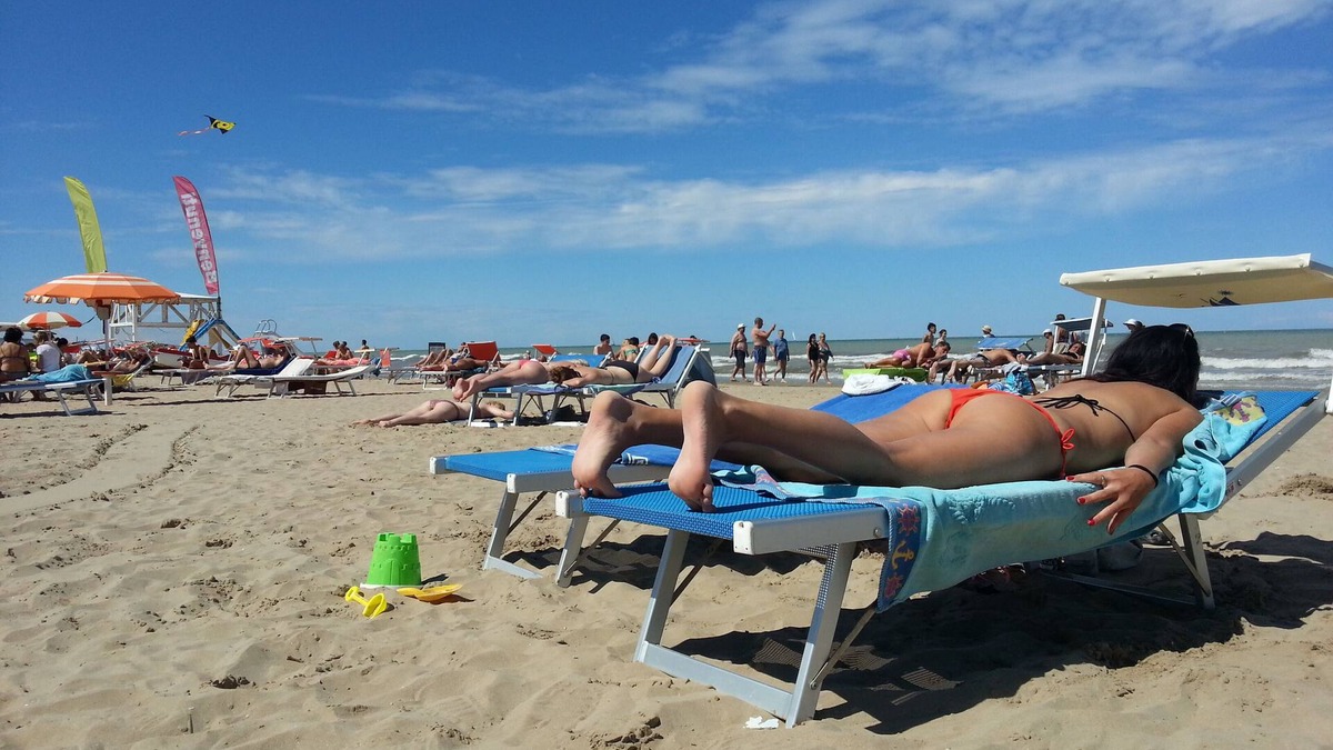 Rivabella Apartment | Appartment on the Beach with big Balcony "Seaview" for up 7 persons in Rimini