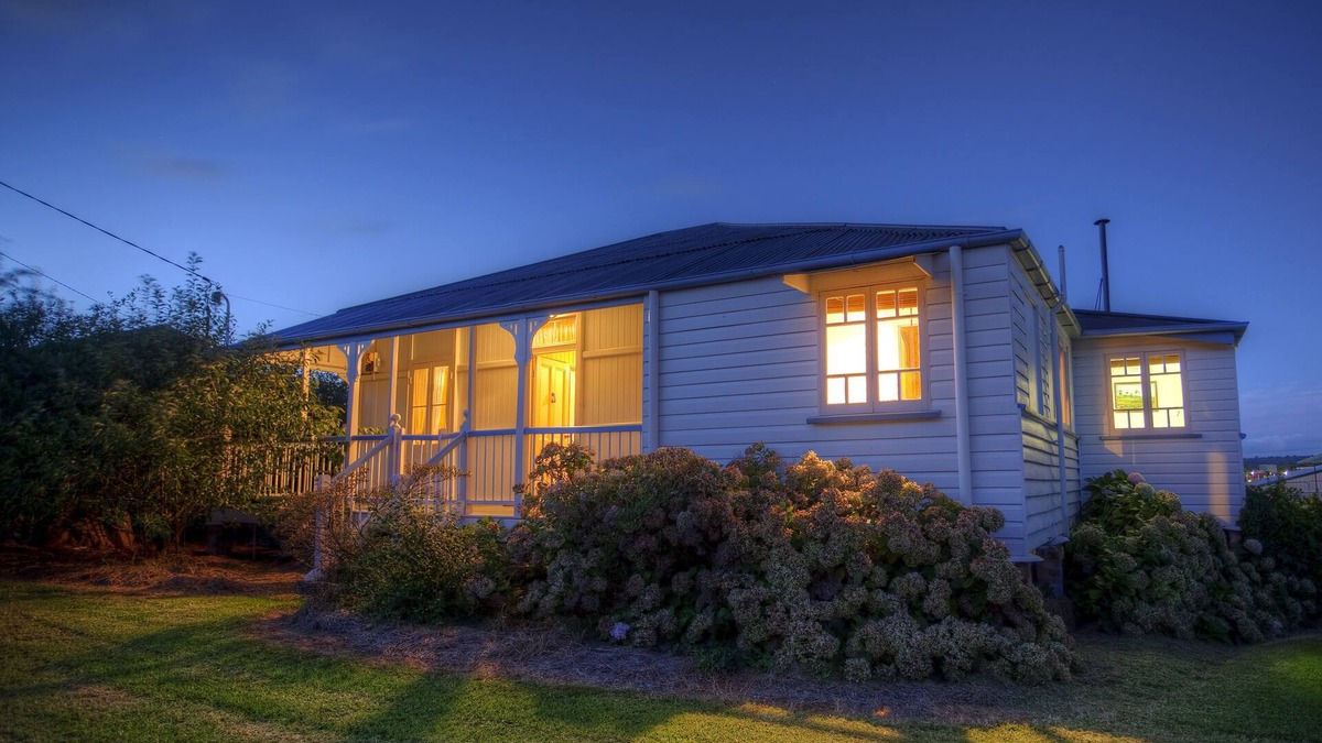 Stanthorpe House | Apple Blossom Cottage