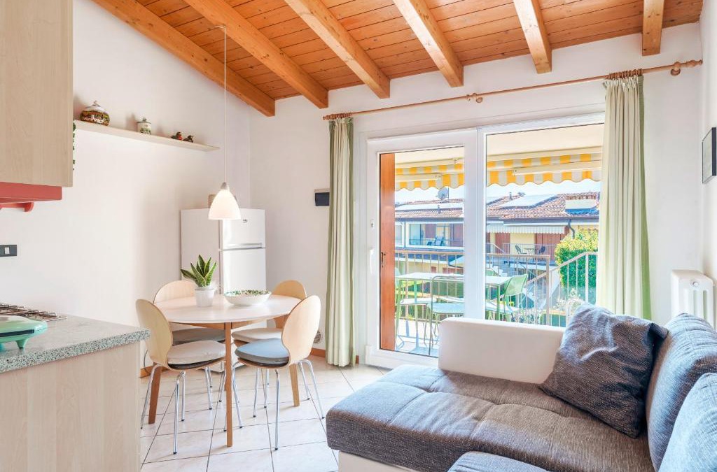 Colà Di Lazise Apartment | APPLE FLAT - Regarda Travel