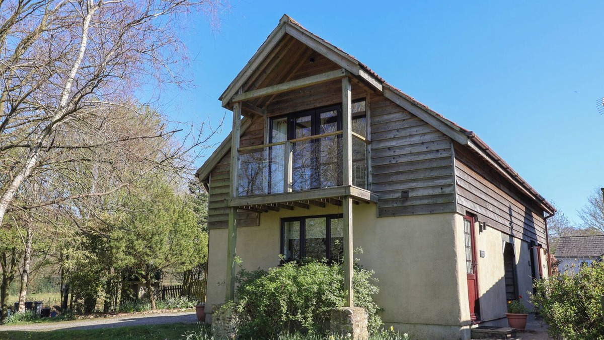 Honiton Cottage | APPLE LOFT, romantic, character holiday cottage in Upottery