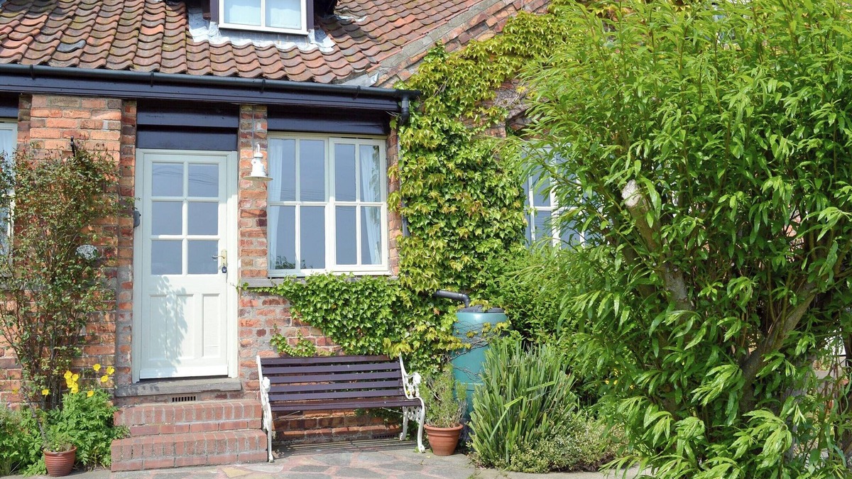 Scalby Cottage | Apple Tree Cottage - E1800