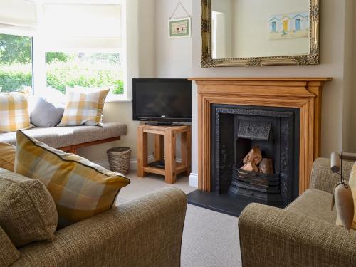 Scarborough House | Apple Tree House