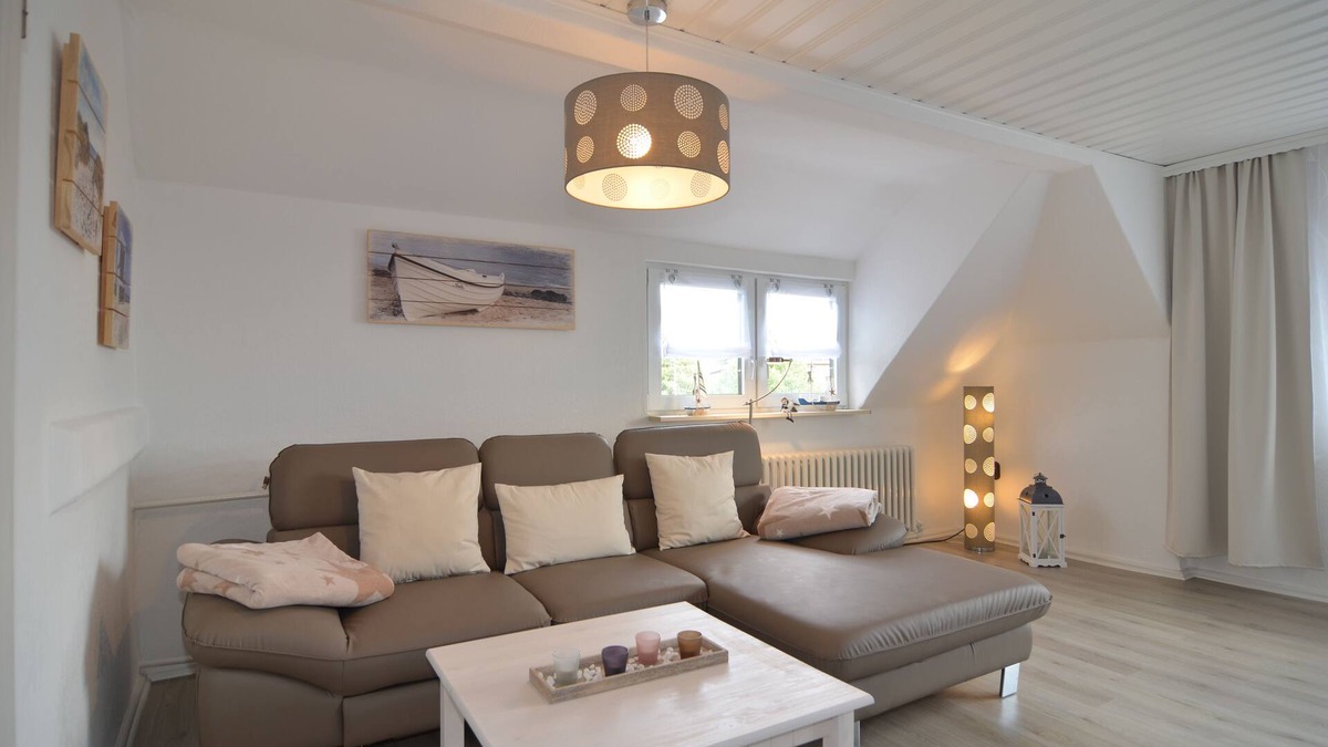Geltow Apartment | Approximately 70m2 apartment, with balcony, new u. modern furnishings, forest u. close to the beach