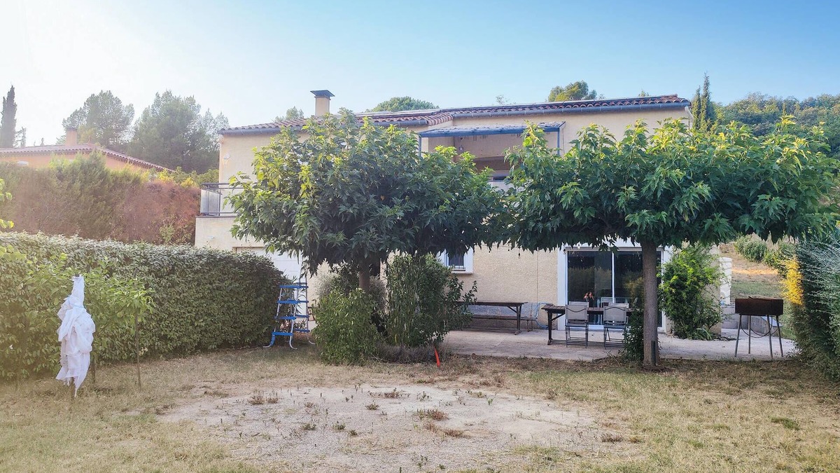 Lieuran-Cabrieres Apartment | APPT AVEC JARDIN PRIVE