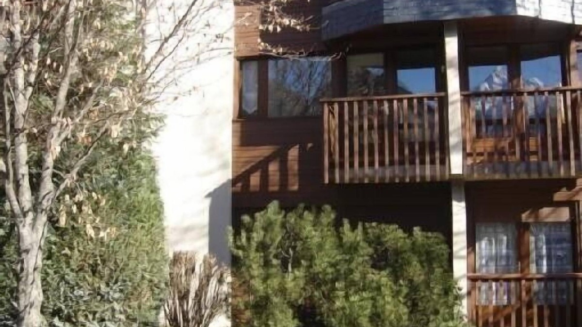 Saint-Lary-Soulan Apartment | Appt T2 bis cabin, bright, neat, quiet, sunny