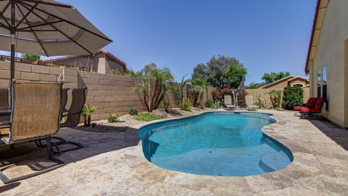 Canyon Trails House | APRIL FLASH SALE ! Private Pool Oasis, South Facing Corner Lot, Remodeled Home.